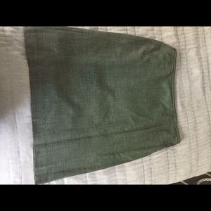 Skirt that is perfect for the office.